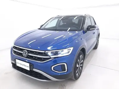 Usata VW T-Roc Style 150 CV (110 kW) 2022 Blu SUV