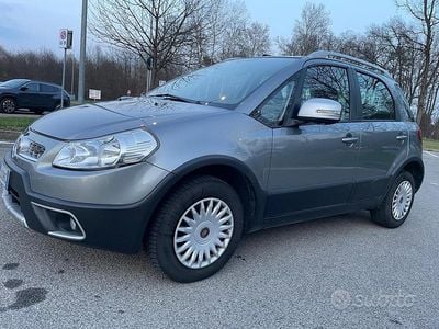 Usata Fiat Sedici 135 CV (99 kW) 2014 Grigio SUV