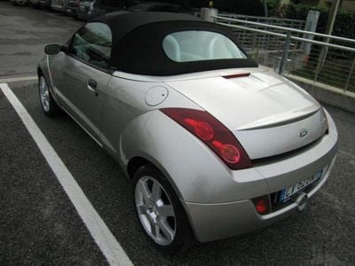 Usata Ford StreetKa 95 CV (69 kW) 2005 Argento Cabrio
