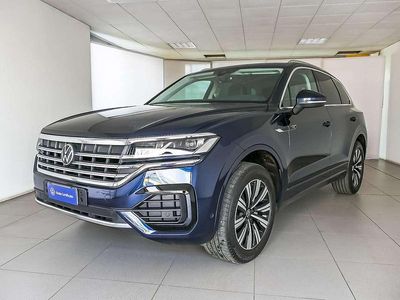 Usata VW Touareg Elegance 231 CV (169 kW) 2023 Meloe blue crystal perlato SUV