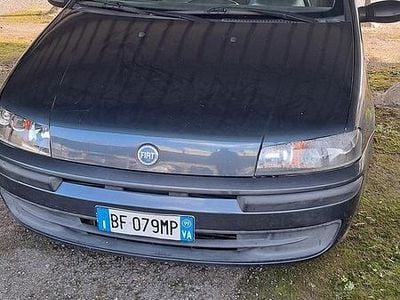 Usata Fiat Punto 60 CV (44 kW) 1999 Grigio Berlina