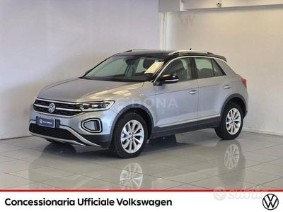 Usado VW T-Roc Style 116 CV (85 kW) 2025 Gris SUV