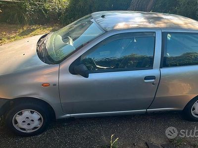 Usata Fiat Punto 1998 Grigio Berlina