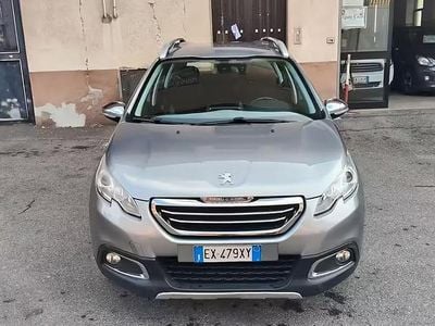 Usata Peugeot 2008 Allure 115 CV (84 kW) 2015 Grigio SUV