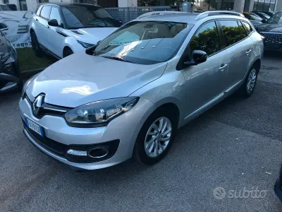 Usata Renault Mégane GrandTour 110 CV (80 kW) 2015 Grigio Station wagon