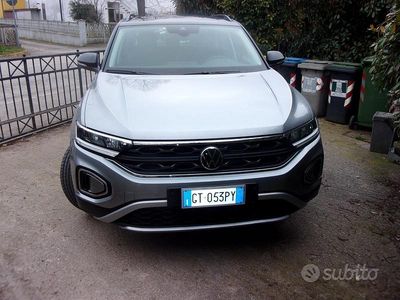 Usata VW T-Roc 150 CV (110 kW) 2024 SUV