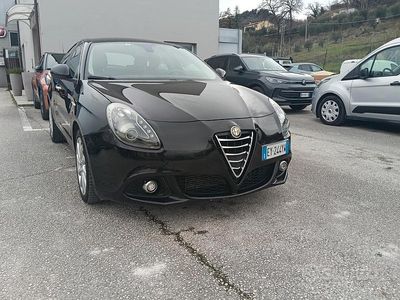 Usata Alfa Romeo Giulietta Business 105 CV (77 kW) 2015 Nero Utilitaria