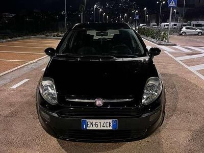 Usata Fiat Punto Lounge 75 CV (55 kW) 2012 Utilitaria