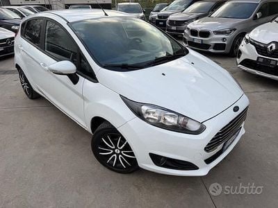Usata Ford Fiesta Sport 95 CV (69 kW) 2015 Bianco Berlina