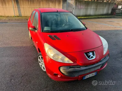 Usata Peugeot 206+ 60 CV (44 kW) 2011 Rosso Utilitaria