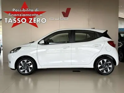 Ny Hyundai i10 63 HK (46 kW) 2025 Vit Halvkombi