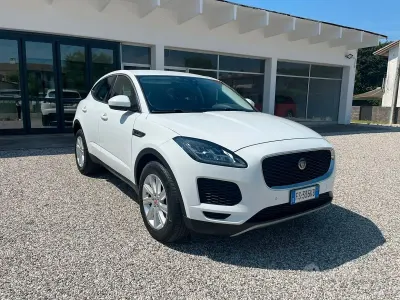 Usata Jaguar E-Pace R-Dynamic 180 CV (132 kW) 2019 Bianco SUV