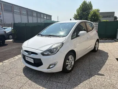 Usata Hyundai ix20 90 CV (66 kW) 2013 Bianco Utilitaria