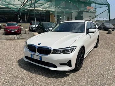 Usata BMW 320 Advantage 190 CV (139 kW) 2020 Bianco Station wagon