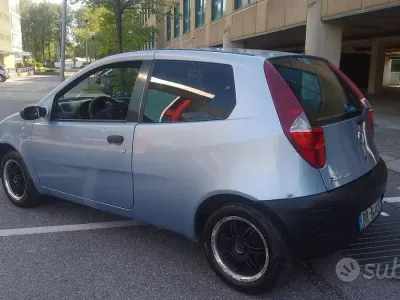 Usata Fiat Punto 60 CV (44 kW) 2008 Utilitaria