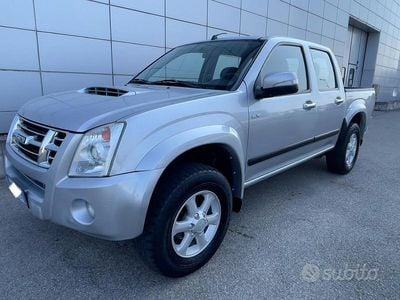 Usata Isuzu D-Max 163 CV (119 kW) 2009 Grigio Pick-up