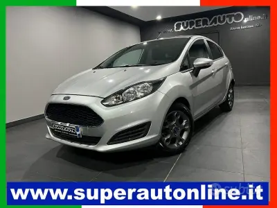 Usata Ford Fiesta 75 CV (55 kW) 2017 Grigio Utilitaria