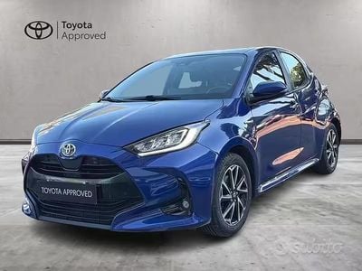 Usata Toyota Yaris Hybrid Trend 116 CV (85 kW) 2020 Blu Berlina