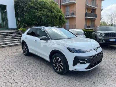 Nieuw VW T-Roc Life 116 PK (85 kW) 2026 Other SUV