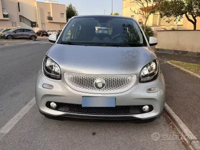 Usata Smart ForFour 71 CV (52 kW) 2017 Utilitaria