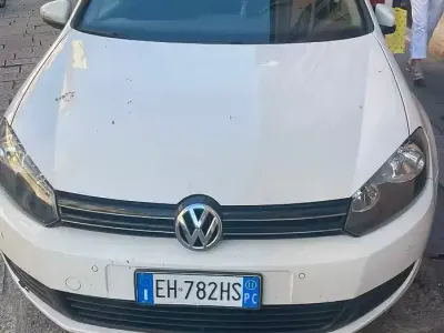 Usata VW Golf VI Highline 105 CV (77 kW) 2010 Bianco Utilitaria
