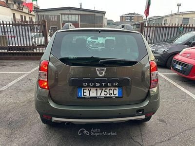 Usata Dacia Duster 125 CV (91 kW) 2015 Verde SUV