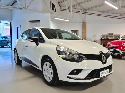 Usata Renault Clio IV 74 CV (54 kW) 2018 Bianco Furgone