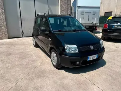 Usata Fiat Panda Emotion 69 CV (50 kW) 2012 Nero Utilitaria