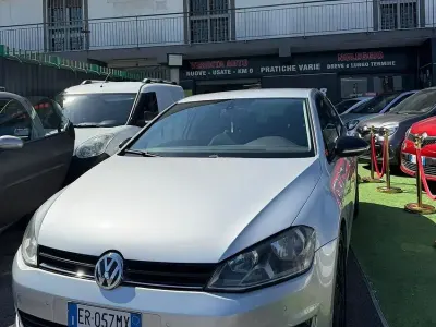 Usata VW Golf VII Trendline 105 CV (77 kW) 2013 Grigio Berlina