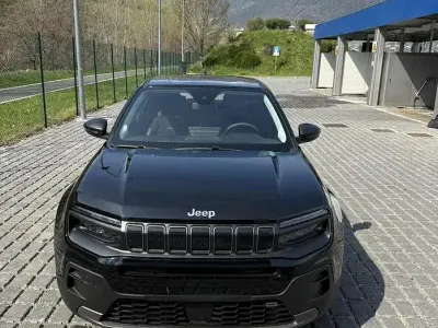 Usata Jeep Avenger 101 CV (74 kW) 2024 Nero SUV