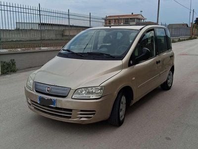 Usata Fiat Multipla Emotion 120 CV (88 kW) 2008 Oro Monovolume