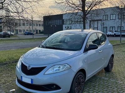 Usata Lancia Ypsilon Gold 2018 Grigio Utilitaria