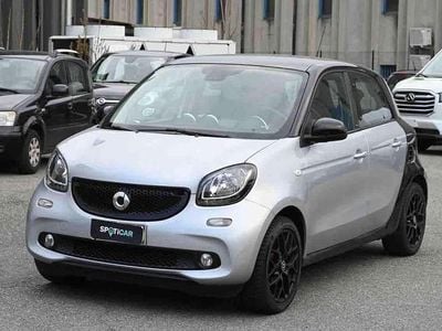Usata Smart ForFour Passion 71 CV (52 kW) 2015 Grigio Utilitaria
