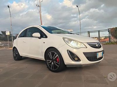 Usata Opel Corsa 95 CV (69 kW) 2013 Bianco Utilitaria