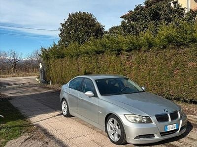 Usata BMW 325 218 CV (160 kW) 2006 Grigio Berlina