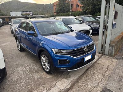 Usata VW T-Roc Advance 150 CV (110 kW) 2018 Blu SUV
