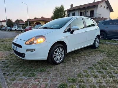 Usata Fiat Punto 77 CV (56 kW) 2013 Bianco Utilitaria