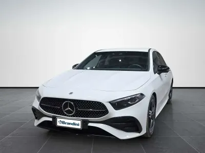 Usata Mercedes A180 AMG Line Premium 136 CV (100 kW) 2023 Bianco Berlina