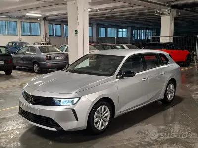 Nuova Opel Astra Edition 110 CV (80 kW) 2025 Grigio Utilitaria