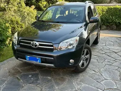 Usata Toyota RAV4 Sol 152 CV (111 kW) 2009 SUV