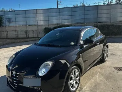 Usata Alfa Romeo MiTo 90 CV (66 kW) 2009 Nero Utilitaria