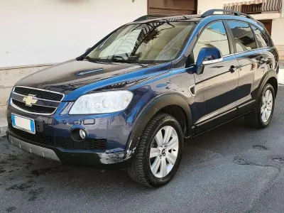 Usata Chevrolet Captiva LT 150 CV (110 kW) 2008 Blu/azzurro SUV