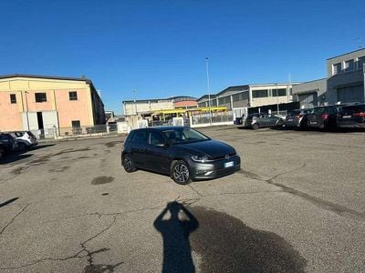 Usata VW Golf VII Sportline 116 CV (85 kW) 2019 Grigio Berlina