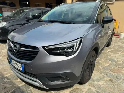 Usata Opel Crossland 102 CV (75 kW) 2020 Grigio SUV