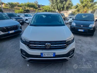 Usata VW T-Cross Life 110 CV (80 kW) 2023 Beige SUV