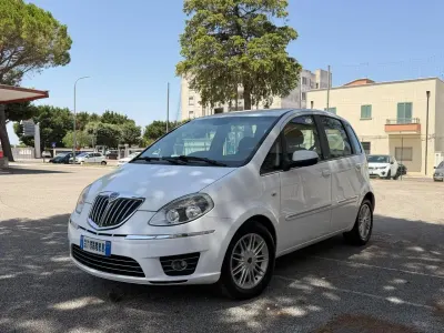 Usata Lancia Musa S 95 CV (69 kW) 2012 Bianco Monovolume