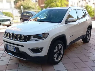 Usata Jeep Compass Limited 140 CV (102 kW) 2019 Bianco SUV