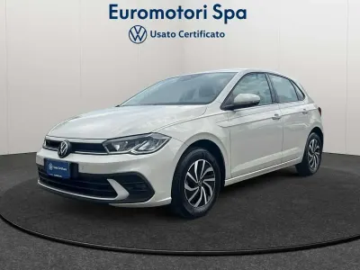 Usata VW Polo Life 95 CV (69 kW) 2024 Beige Utilitaria