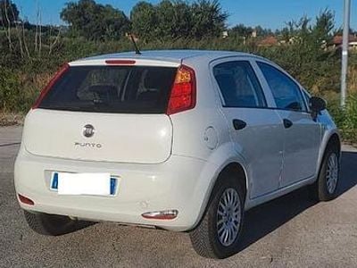 Usata Fiat Punto 77 CV (56 kW) 2016 Bianco Utilitaria