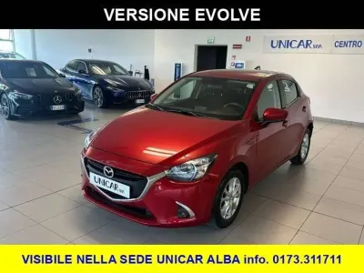 Usata Mazda 2 Evolve 105 CV (77 kW) 2018 Soul red Utilitaria